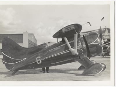 Hall Bulldog at Cleveland OH, right side view, race day (variant 3)